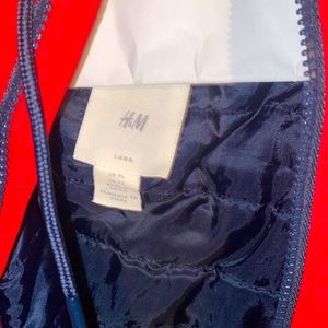 Red XL H & M hooded raincoat